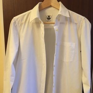Tradlands classic white button down small